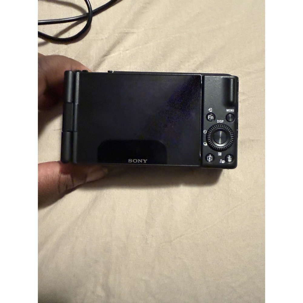 Sony ZV-1F 20.1MP Compact Digital Camera - Picture 3 of 14